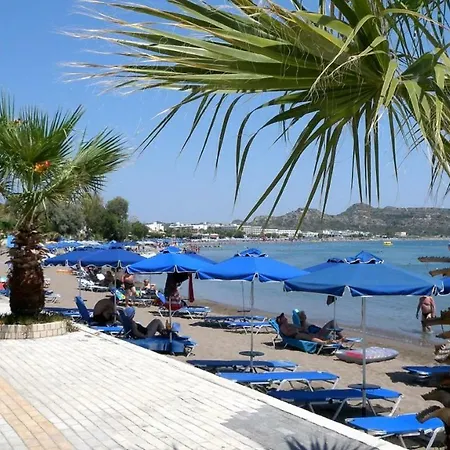 公寓 Avi 法里拉基