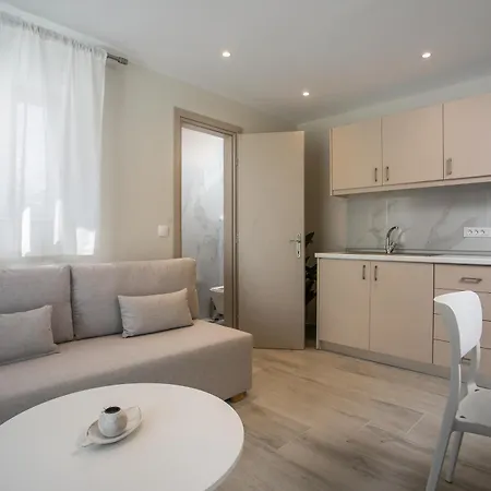 Apartman Avi *